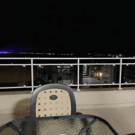 Paradise червенка Apartamento